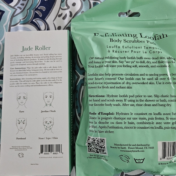 Beauty by Earth Bundle...Jade Roller plus pkg of 2 Exfoliating Loofahs...NEW - Picture 2 of 3